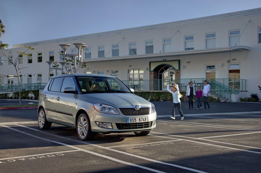  Skoda Fabia 2010 года  (фото 31 из 57)